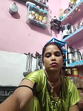 Snapshot of Cut_ragni chatting on 6, 8, 2026 Cut ragni online show from 6, 8, 2026