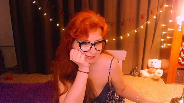 Snapshot of Crystal2207 chatting on 5, 5, 2026 Crystal2207 online show from 5, 5, 2026