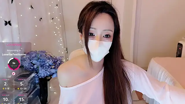 Snapshot of charlotte520 chatting on 8, 3, 2026 charlotte520 online show from 8, 3, 2026