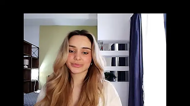 Chloe Ravens online show from 18, 12, 2025