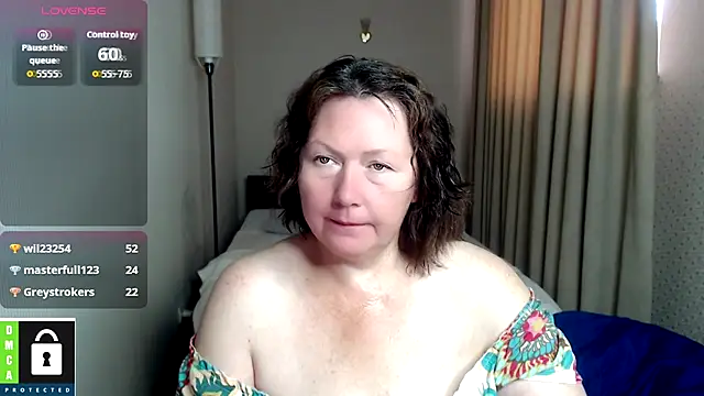 milf hornys online show from 15, 9, 2025