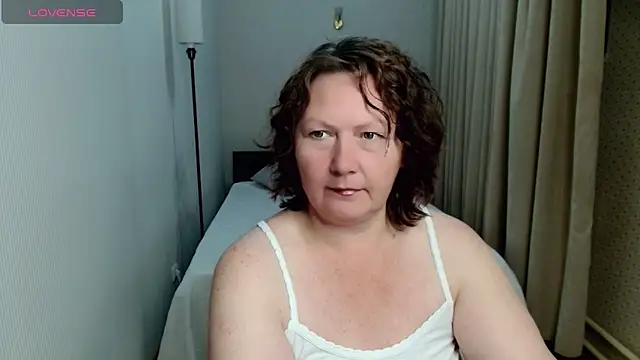milf hornys online show from 9, 9, 2025