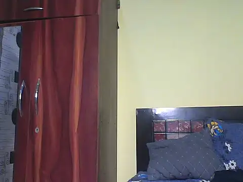 mickle james online show from 24, 10, 2025