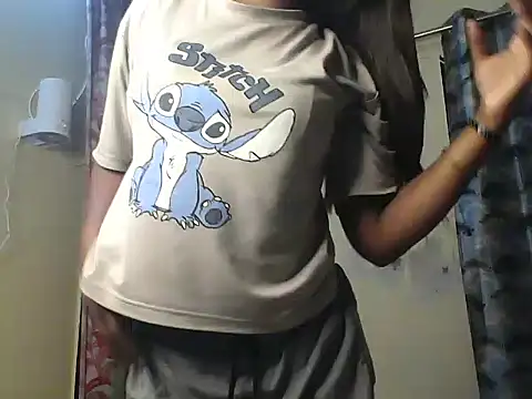Snapshot of mickle_james chatting on 21, 7, 2026 mickle james online show from 21, 7, 2026