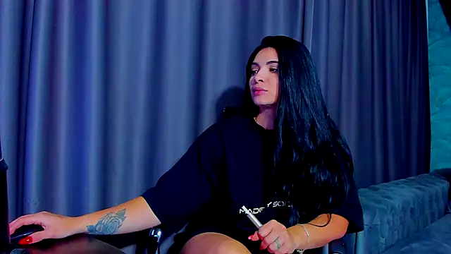 Snapshot of DevashaQueenX chatting on 24, 11, 2025 DevashaQueenX online show from 24, 11, 2025