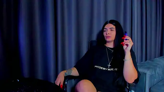 Snapshot of DevashaQueenX chatting on 27, 11, 2025 DevashaQueenX online show from 27, 11, 2025