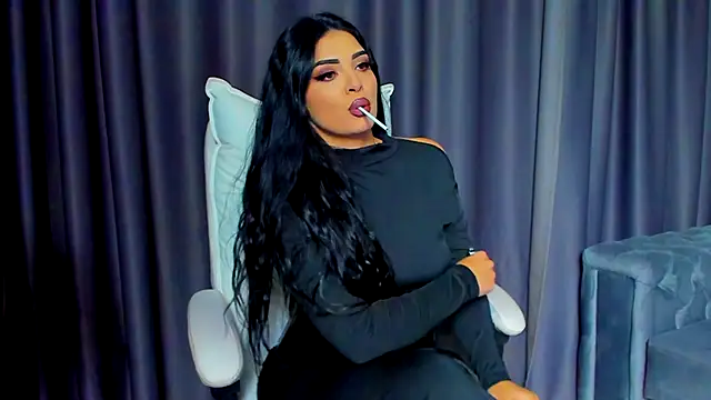 Snapshot of DevashaQueenX chatting on 20, 11, 2025 DevashaQueenX online show from 20, 11, 2025