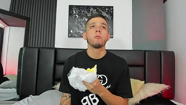 Mathewboy1 online show from 19, 3, 2026