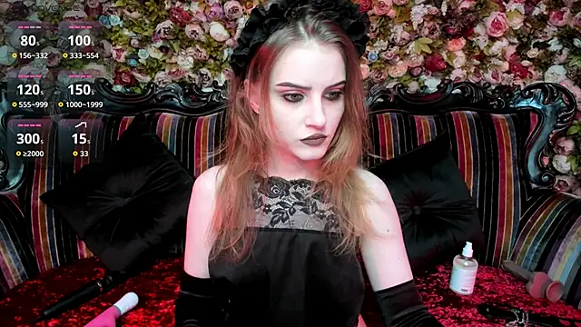 Snapshot of EllieMori chatting on 19, 10, 2025 EllieMori online show from 19, 10, 2025