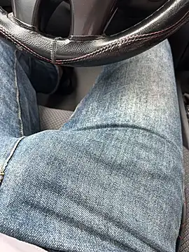 Snapshot of Cruel00 chatting on 20, 10, 2025 Cruel00 online show from 20, 10, 2025