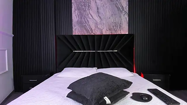 Bigsexxyass online show from 13, 10, 2025