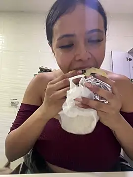 Dhapn Lennox online show from 25, 2, 2026