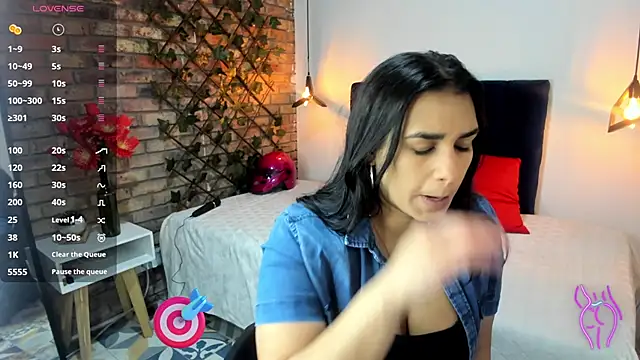 Lia Blake  online show from 12, 2, 2026