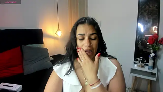 Lia Blake  online show from 1, 2, 2026