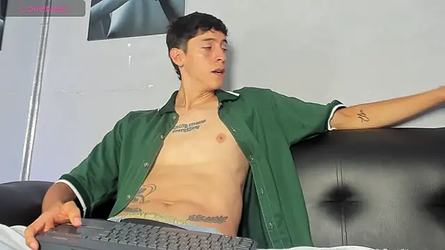 Snapshot of Jhon_snow22 chatting on 19, 11, 2025 Jhon snow22 online show from 19, 11, 2025