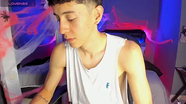 Snapshot of Jhon_snow22 chatting on 29, 10, 2025 Jhon snow22 online show from 29, 10, 2025