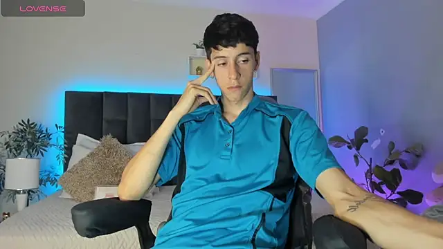 Snapshot of Jhon_snow22 chatting on 18, 11, 2025 Jhon snow22 online show from 18, 11, 2025