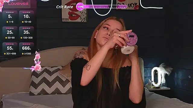 Crystal Jull online show from 28, 10, 2025