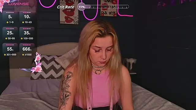 Crystal Jull online show from 12, 11, 2025