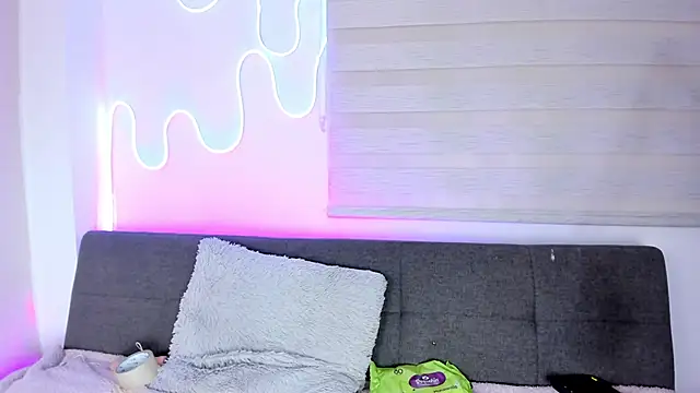 missweetpeach online show from 13, 1, 2026