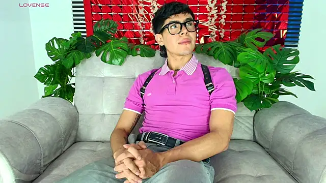 CamiiGuzmanX online show from 25, 2, 2026