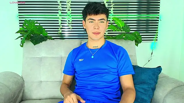 CamiiGuzmanX online show from 8, 1, 2026