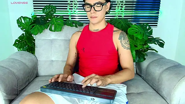 CamiiGuzmanX online show from 6, 3, 2026