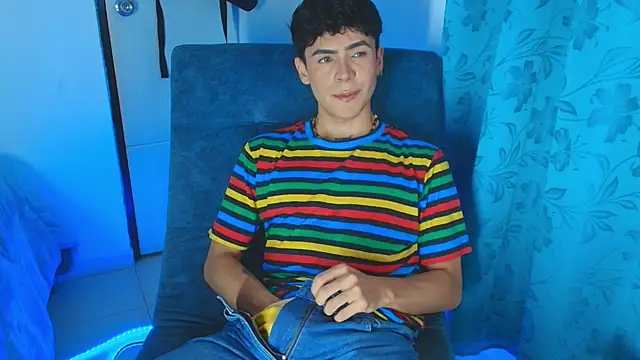 CamiiGuzmanX online show from 22, 6, 2026