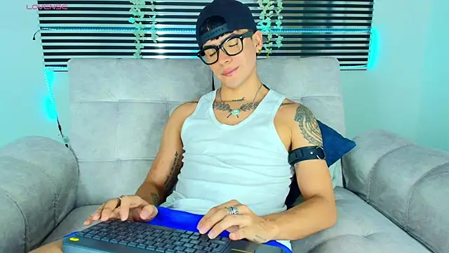 CamiiGuzmanX online show from 31, 3, 2026