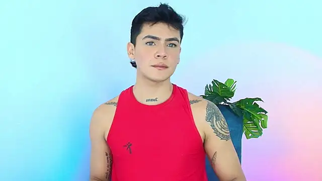 Snapshot of CamiiGuzmanX chatting on 24, 10, 2025 CamiiGuzmanX online show from 24, 10, 2025