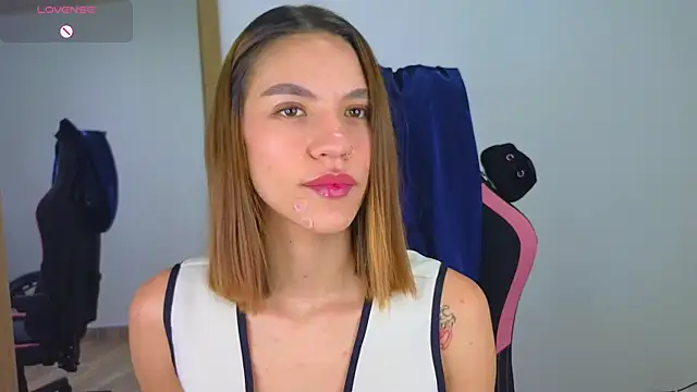 AntonellaaRossii online show from 23, 7, 2026