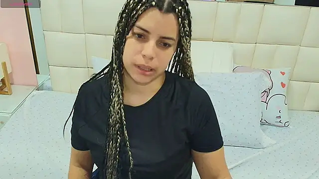 Snapshot of gisell_gomez chatting on 29, 11, 2025 gisell gomez online show from 29, 11, 2025