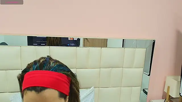 Snapshot of gisell_gomez chatting on 8, 11, 2025 gisell gomez online show from 8, 11, 2025