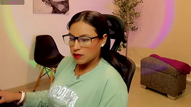 Cameroon-Diaz online show from 11, 10, 2025