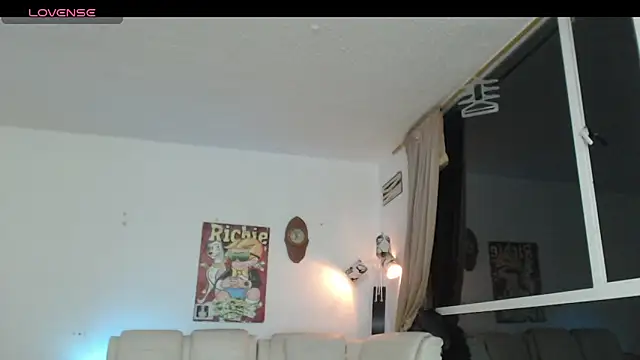 Snapshot of Thomasjons_ chatting on 28, 4, 2026 Thomasjons online show from 28, 4, 2026