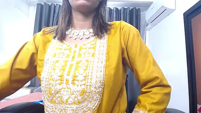 Snapshot of kairadayamai chatting on 6, 5, 2026 kairadayamai online show from 6, 5, 2026