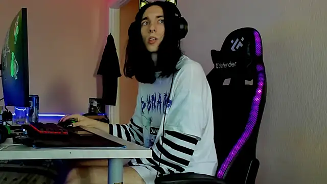 Young nymph online show from 22, 9, 2025