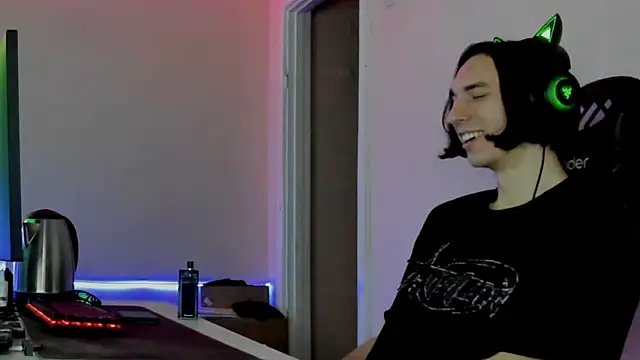 Young nymph online show from 7, 10, 2025