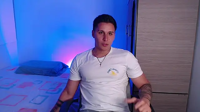 Snapshot of valentinosex1 chatting on 6, 2, 2026 valentinosex1 online show from 6, 2, 2026