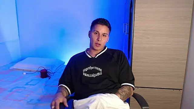 Snapshot of valentinosex1 chatting on 14, 3, 2026 valentinosex1 online show from 14, 3, 2026