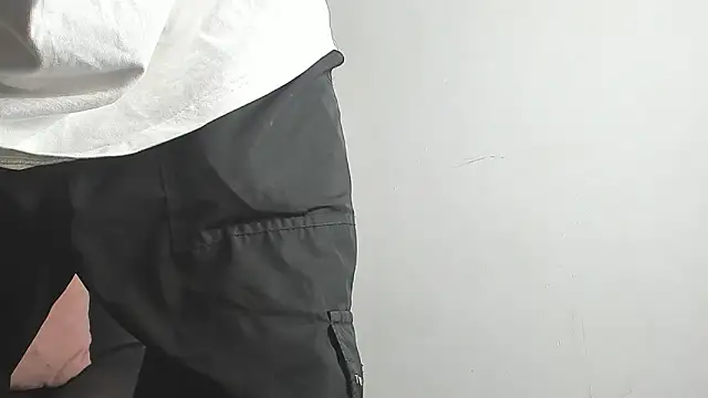 axel davis  online show from 7, 3, 2026