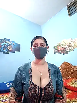 Cute Faria online show from 2, 3, 2026