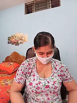 Cute Faria online show from 5, 6, 2026