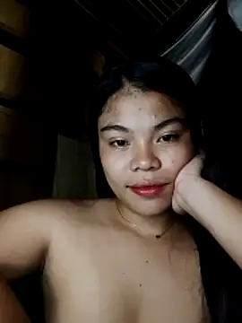 Snapshot of cloe_candy19 chatting on 16, 10, 2025 cloe candy19 online show from 16, 10, 2025