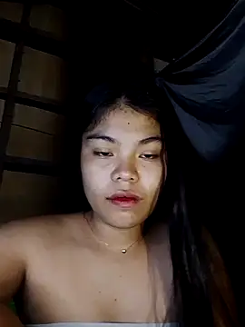 Snapshot of cloe_candy19 chatting on 10, 10, 2025 cloe candy19 online show from 10, 10, 2025