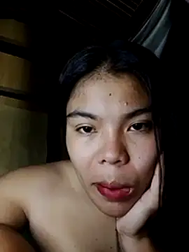 Snapshot of cloe_candy19 chatting on 18, 10, 2025 cloe candy19 online show from 18, 10, 2025