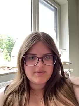 Snapshot of CurvyPaar2 chatting on 16, 5, 2026 CurvyPaar2 online show from 16, 5, 2026