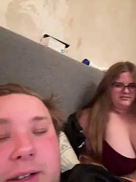 CurvyPaar2 online show from 24, 3, 2026