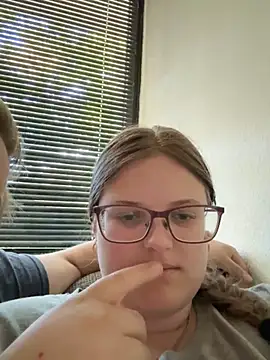 CurvyPaar2 online show from 28, 9, 2025