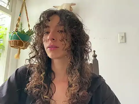 camille delrey online show from 30, 10, 2025